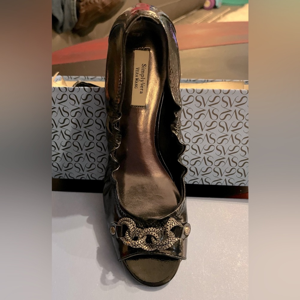 Vera Wang Ballet flats :